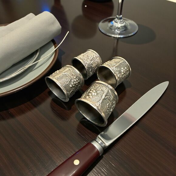 Unbranded Other - Set of 4 Vintage Silver Plated Heavy Napkin Rings Flowers Scroll Design Japan